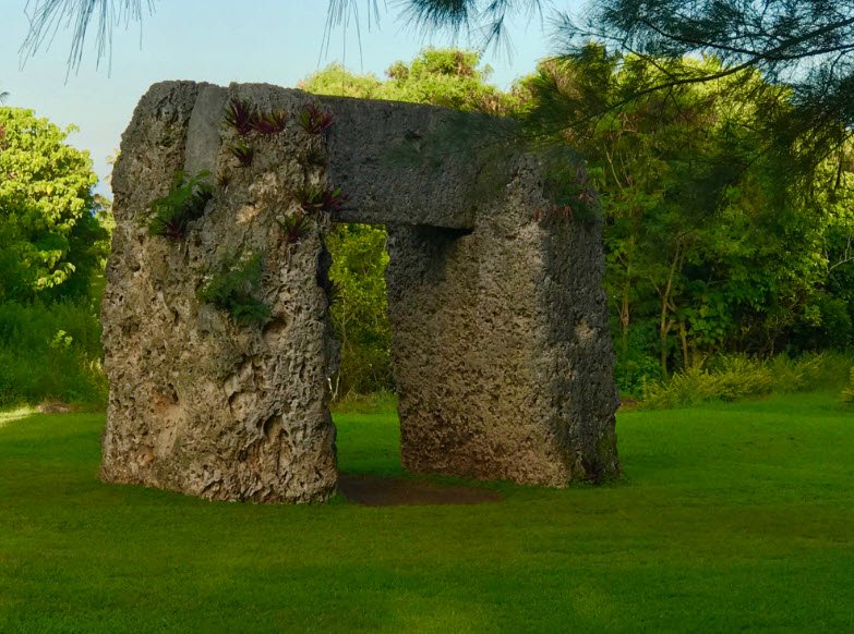 Haʻamonga ʻa Maui Trilithon, Niutoua, Tongatapu, Tonga